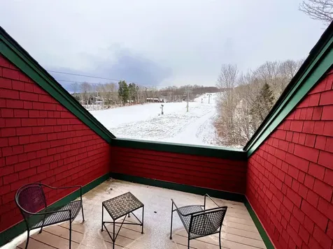 201/203, Qtr 4 89 Grand Summit Way Dover VT 05356
