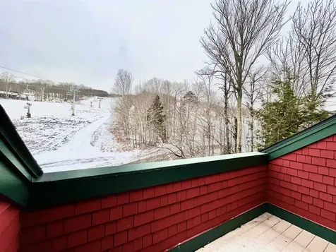 201/203, Qtr 4 89 Grand Summit Way Dover VT 05356