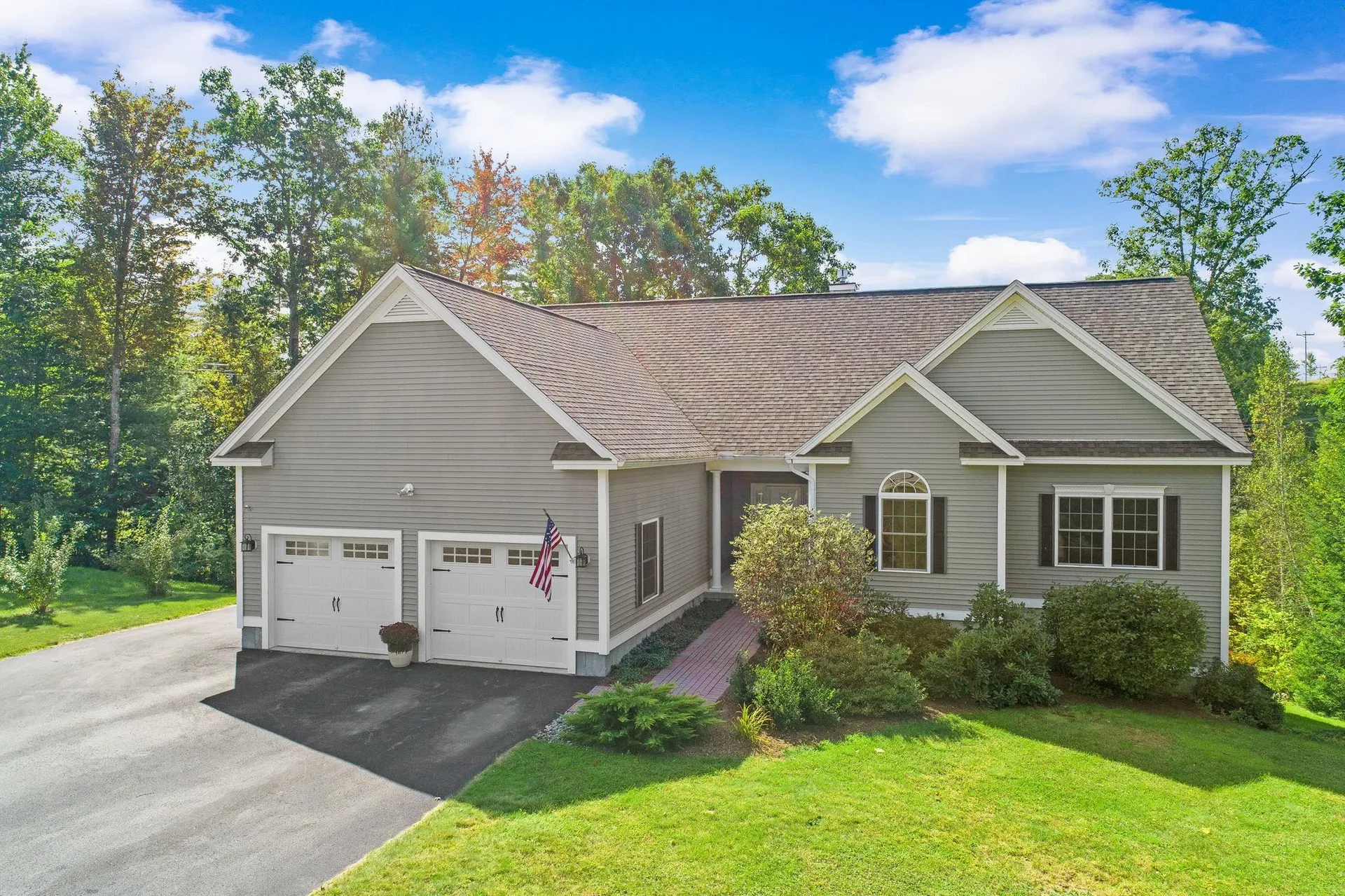 21 Swan Circle Concord NH 03301