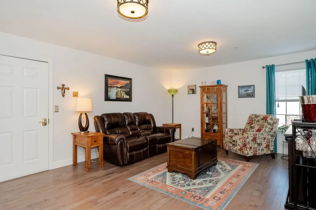 2 Tampa Drive Rochester NH 03867