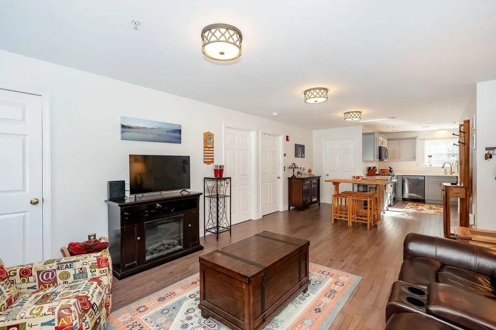 2 Tampa Drive Rochester NH 03867