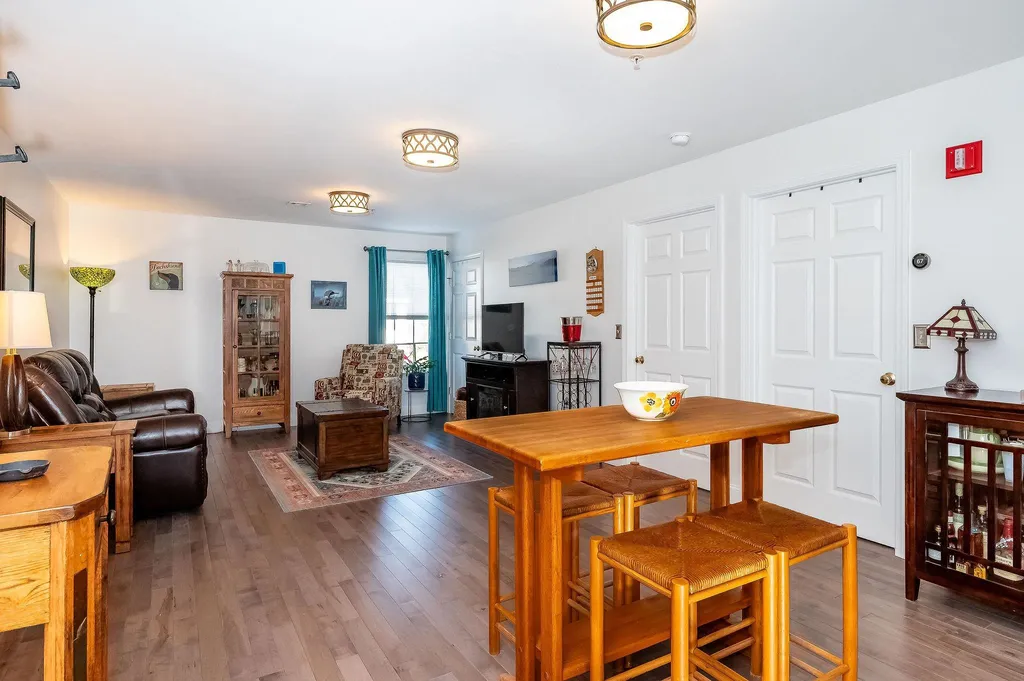 2 Tampa Drive Rochester NH 03867