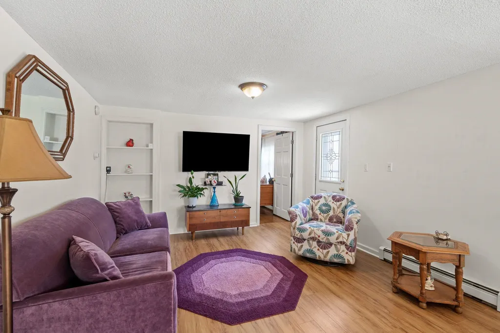 5 Harry Street Rochester NH 03839