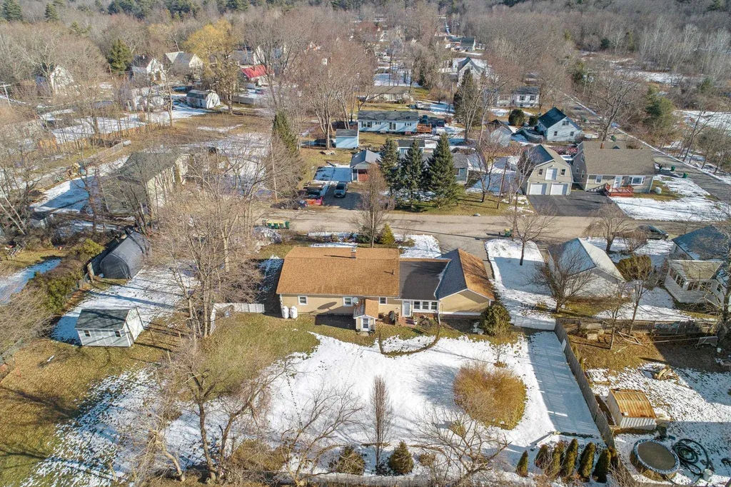 5 Harry Street Rochester NH 03839