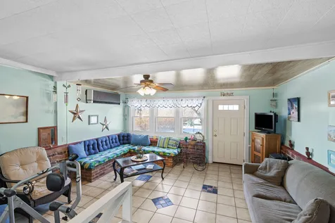 5 Harry Street Rochester NH 03839