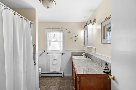 5 Harry Street Rochester NH 03839