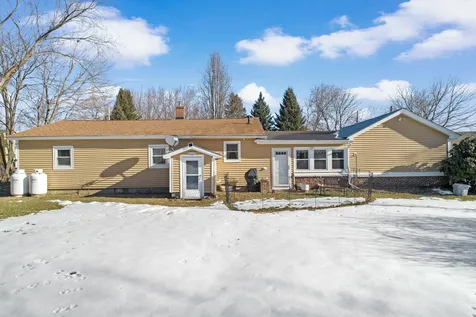 5 Harry Street Rochester NH 03839