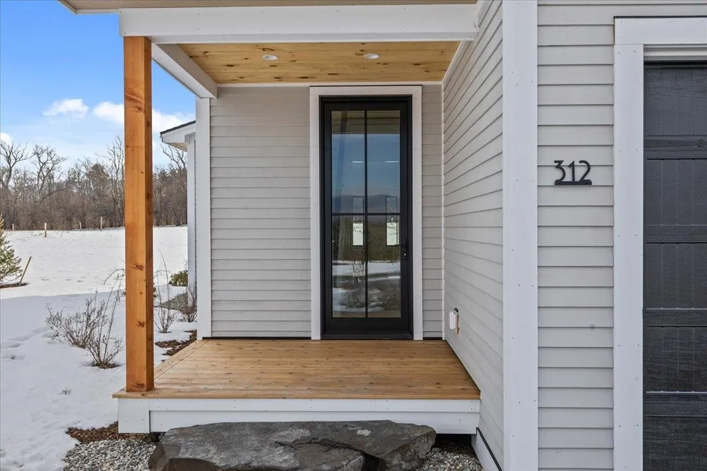 312 Elizabeths Lane Morristown VT 05661