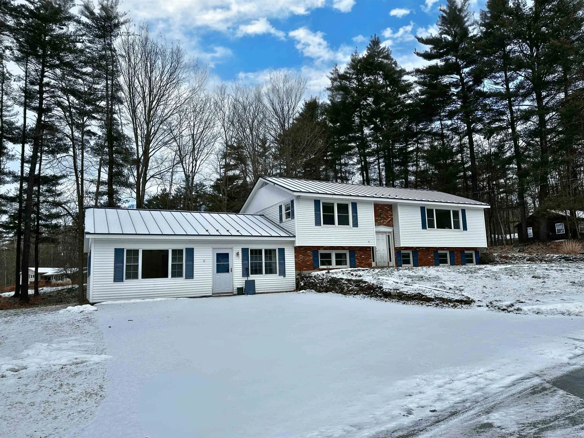 9 Grandview Avenue Lebanon NH 03766-1870