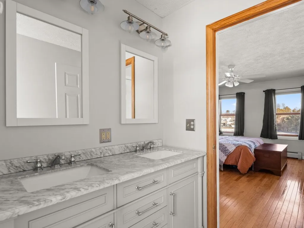 8 Emerson Drive Jericho VT 05465