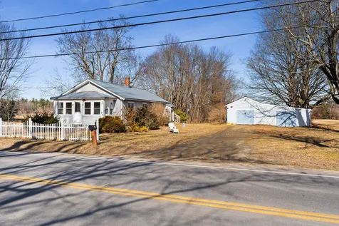 74 College Road Stratham NH 03885