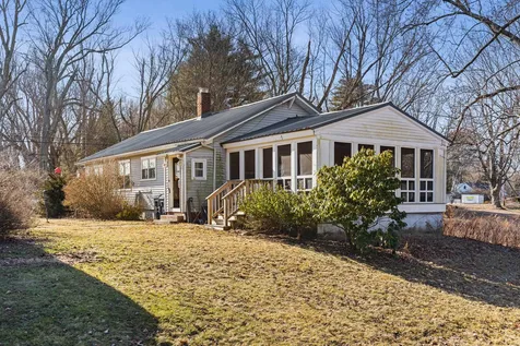 74 College Road Stratham NH 03885