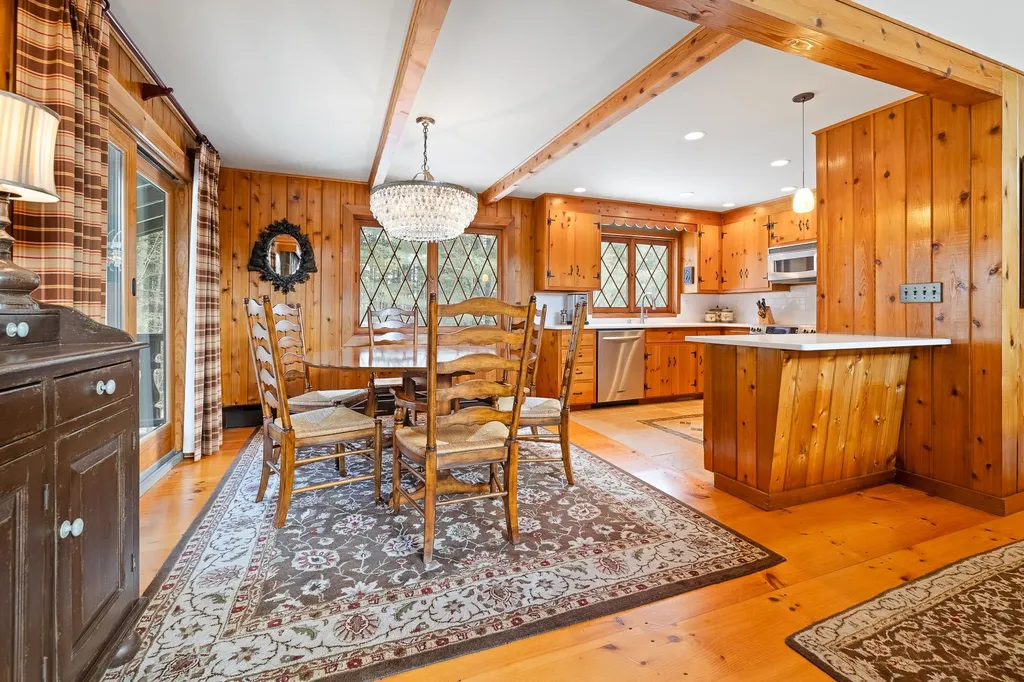 17 Cranberry Hill Road Winhall VT 05340