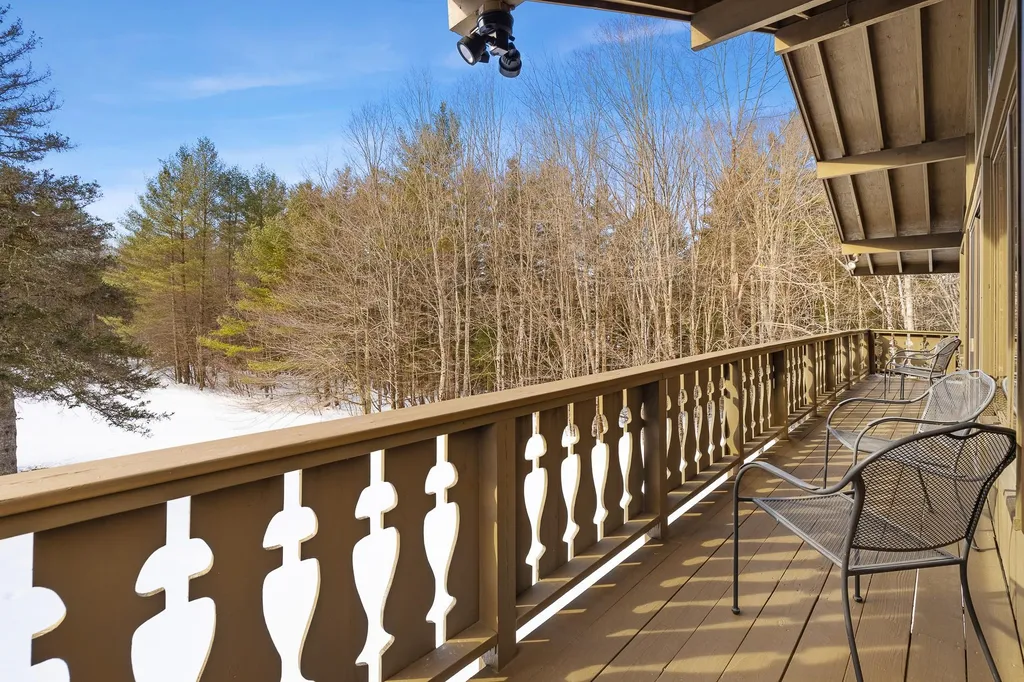 17 Cranberry Hill Road Winhall VT 05340