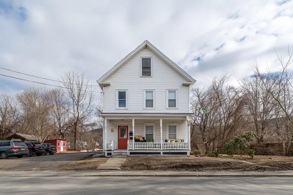 79 Church Street Walpole NH 03609