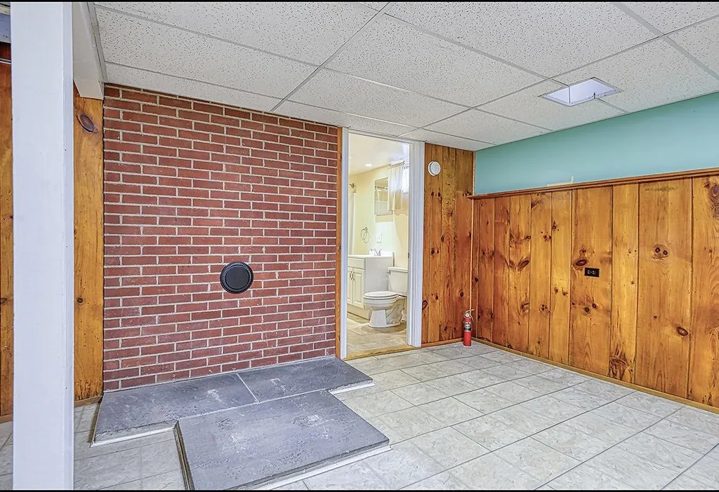 16 Westlund Avenue Keene NH 03431