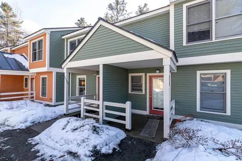 10 Merrill Place Enfield NH 03748