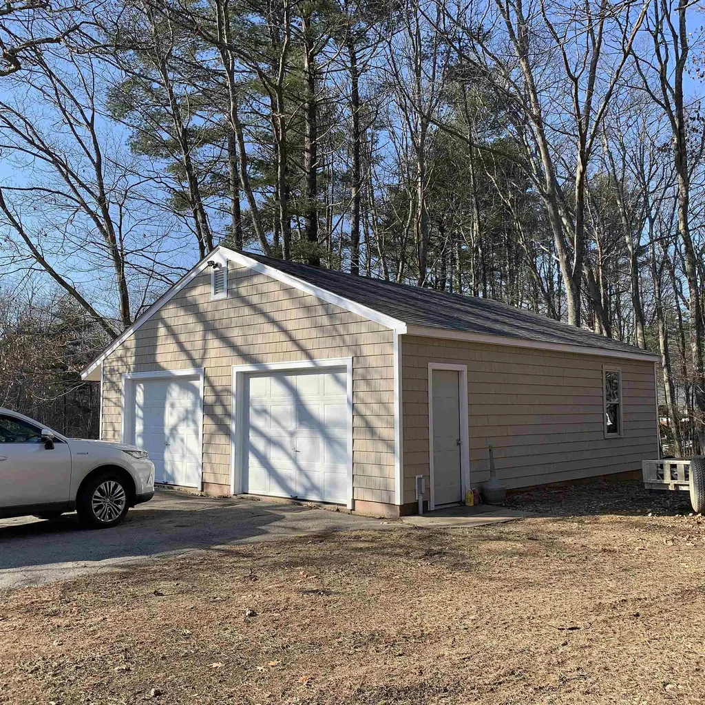46 Pinewood Drive Somersworth NH 03878