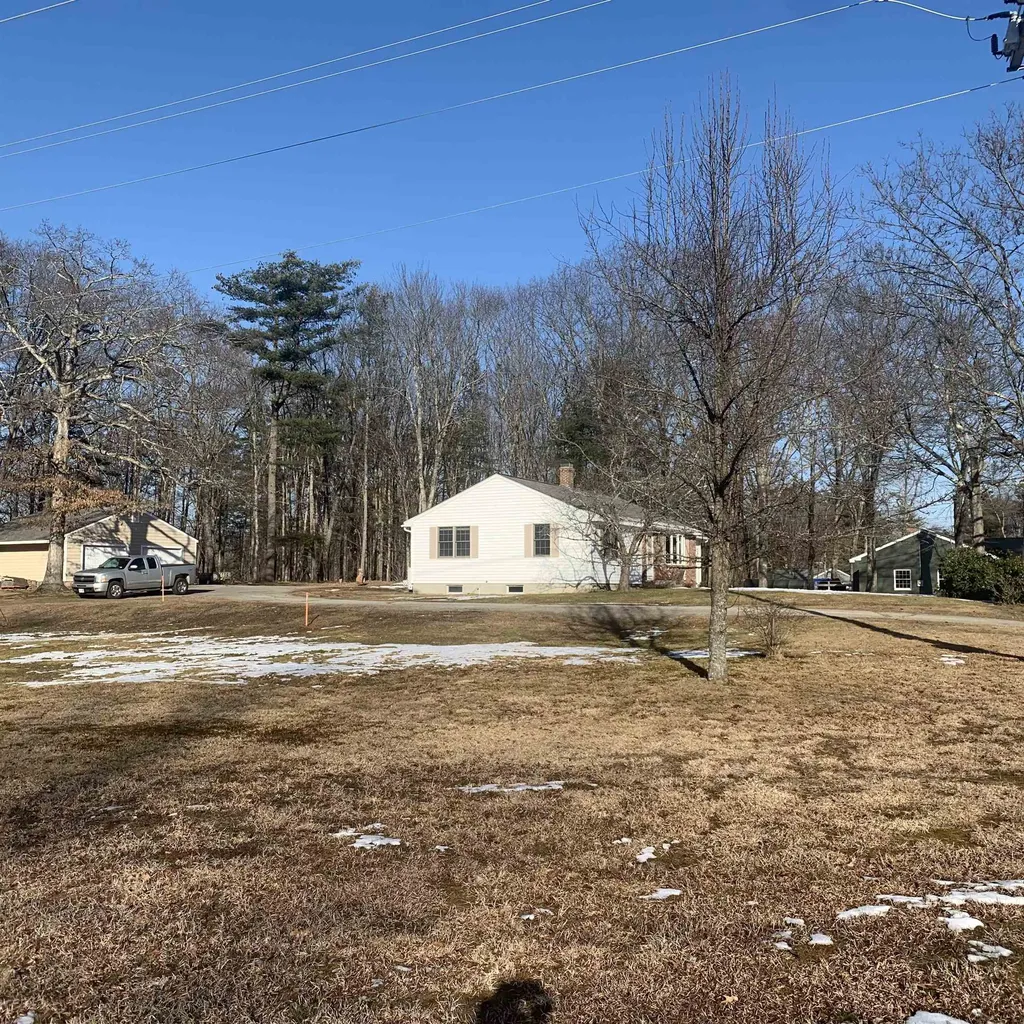 46 Pinewood Drive Somersworth NH 03878