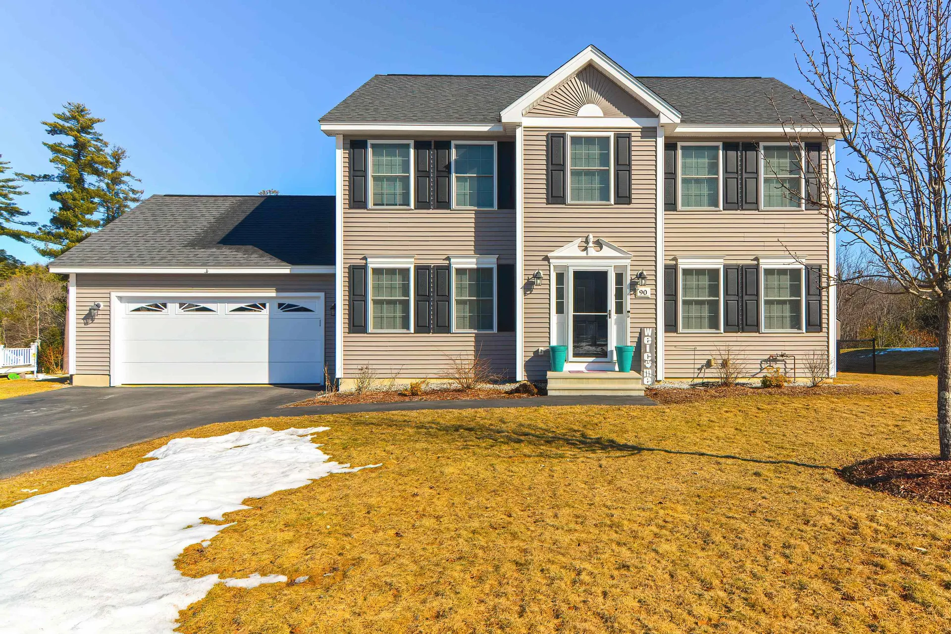 90 University Circle Hooksett NH 03106