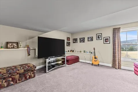 35 Wild Apple Lane Westford VT 05494