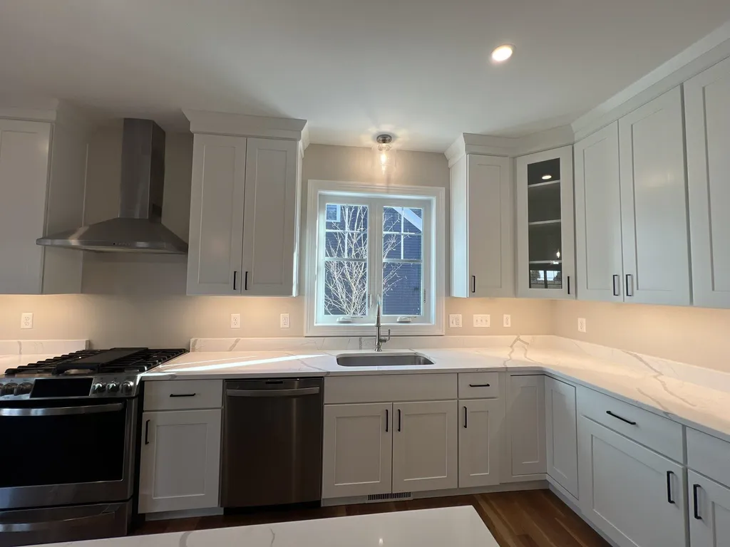 40 Sage Lane Portsmouth NH 03801