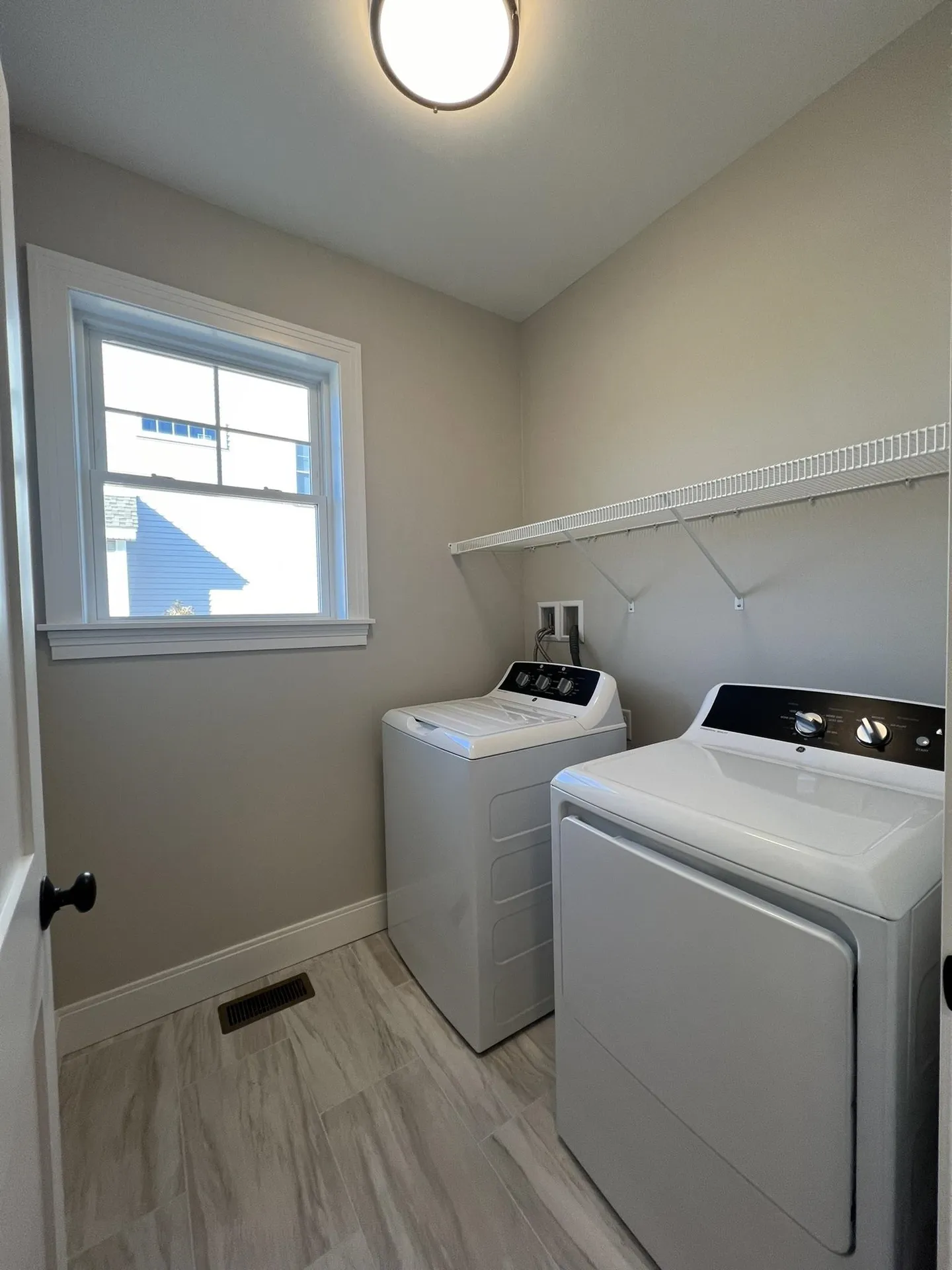 40 Sage Lane Portsmouth NH 03801