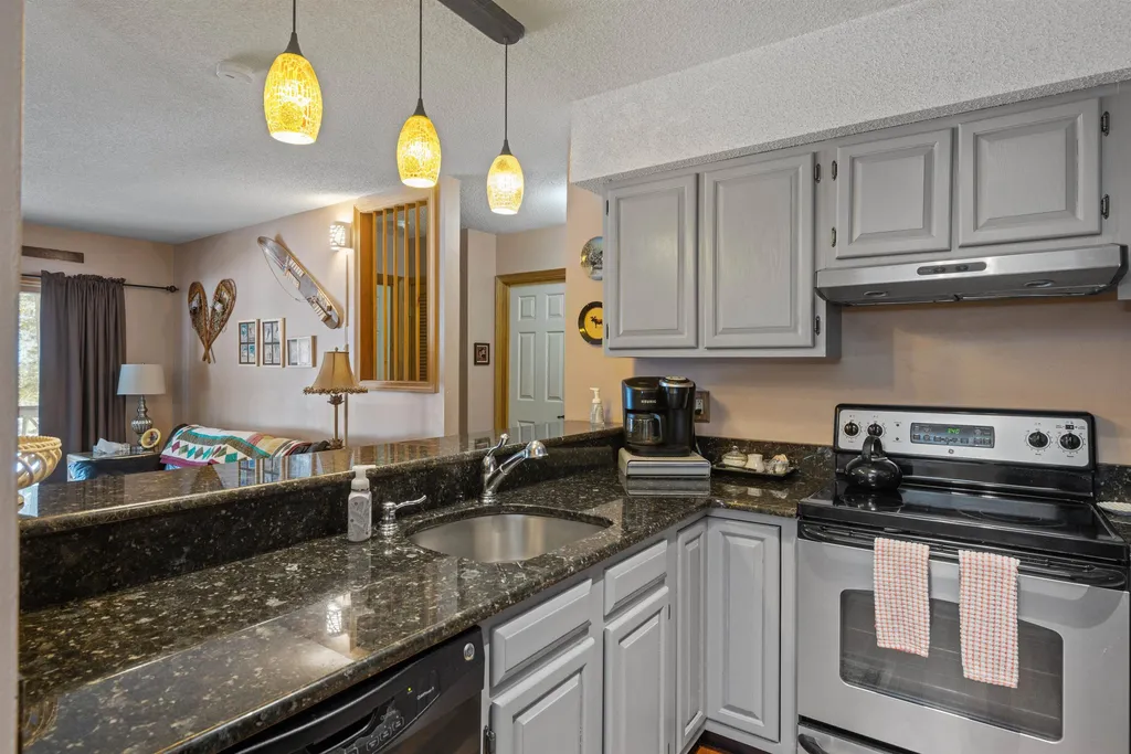 48 Penstock Road Lincoln NH 03251
