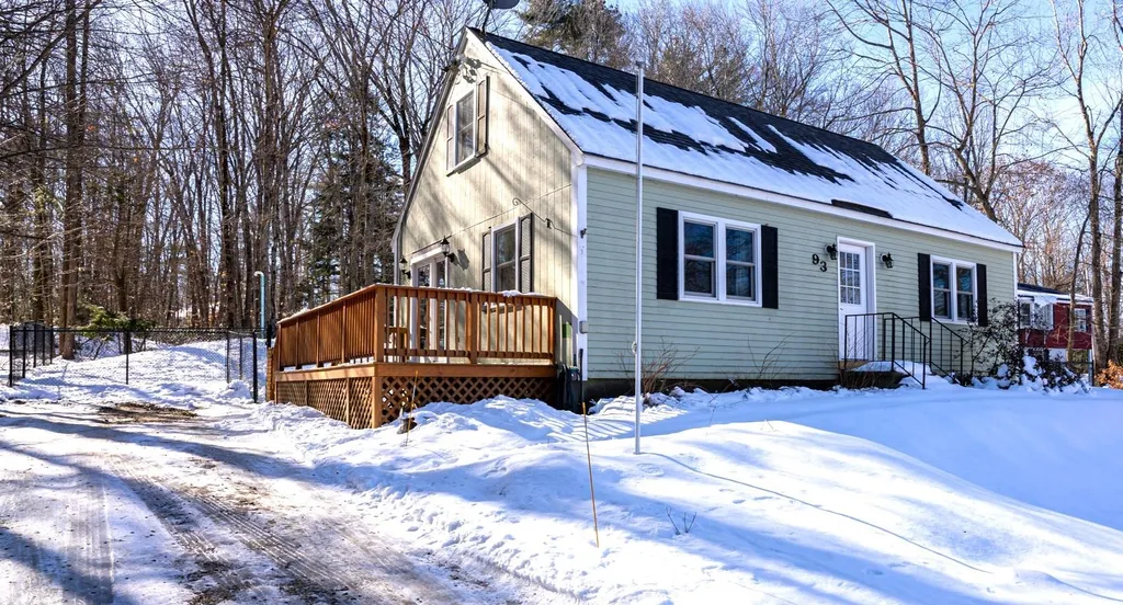 93 Varney Road Barnstead NH 03225