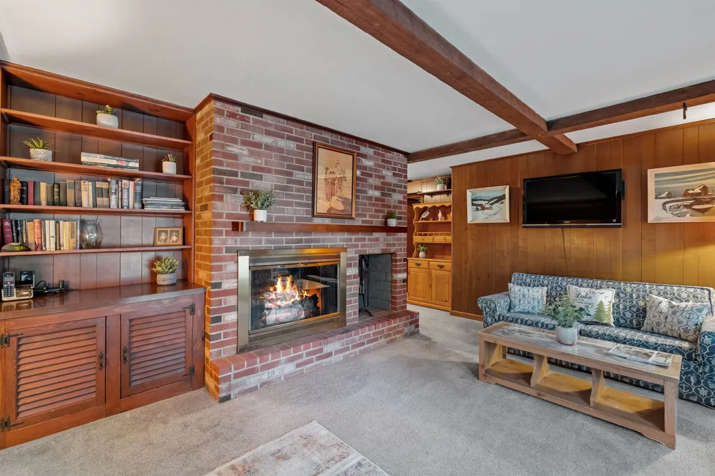 382 Shore Drive Laconia NH 03246