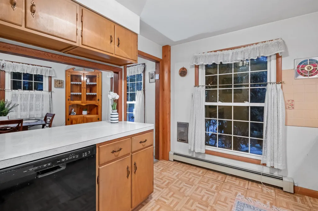 382 Shore Drive Laconia NH 03246