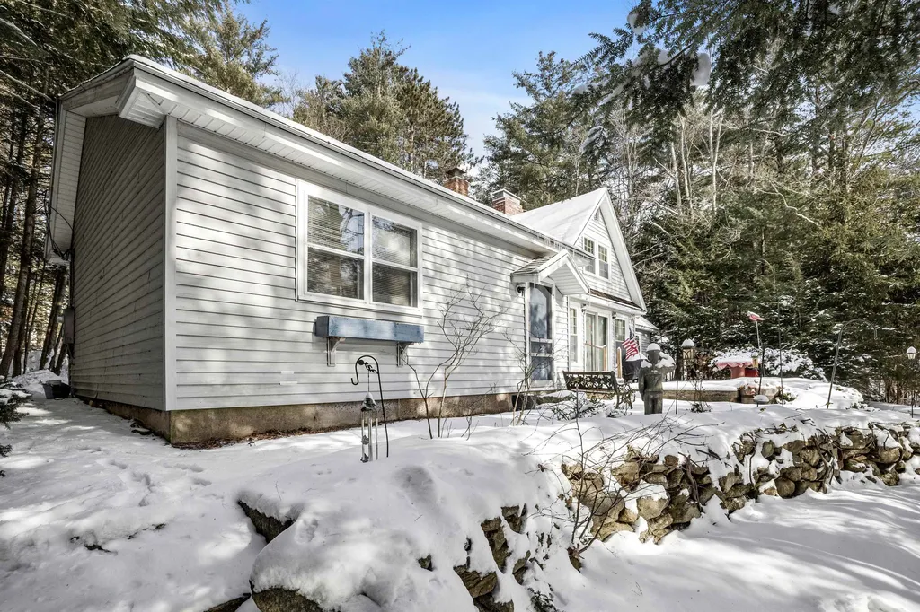 382 Shore Drive Laconia NH 03246