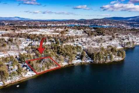 382 Shore Drive Laconia NH 03246