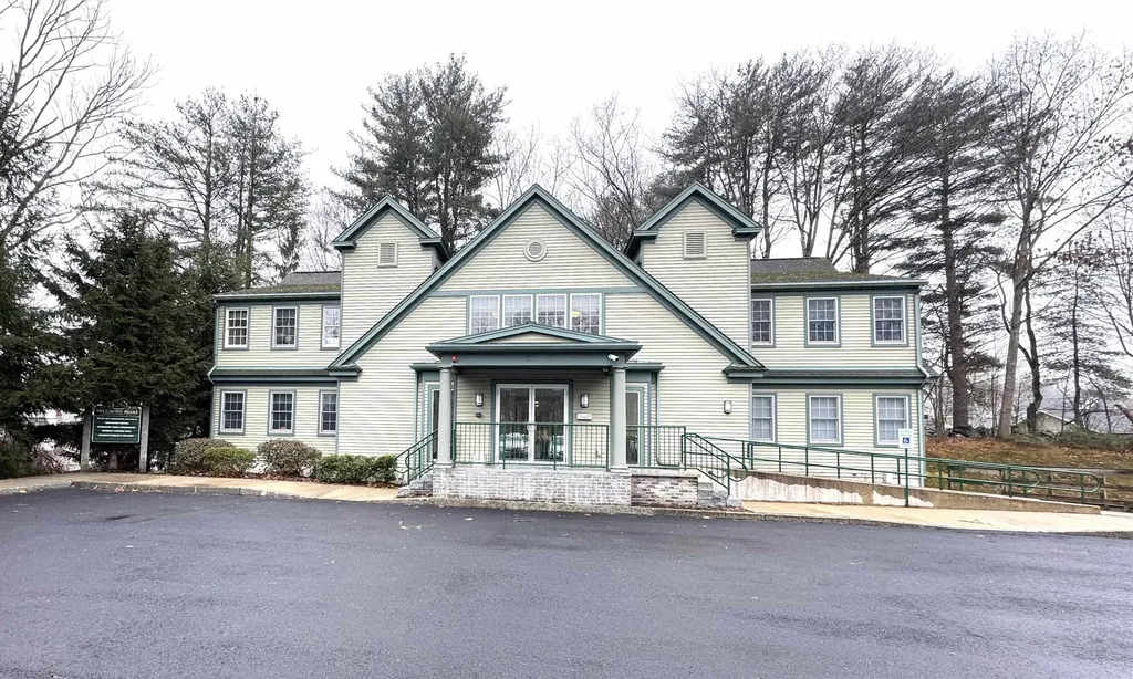 60 Exeter Road Newmarket NH 03857