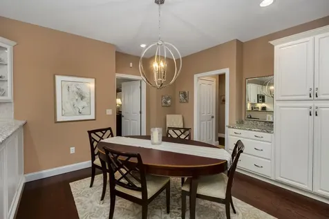 8 Serenity Lane Nashua NH 03062