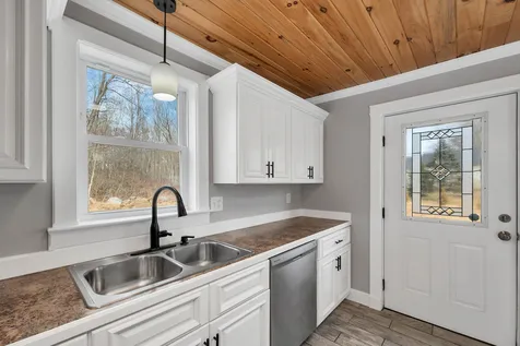 12 Watson Street Northfield NH 03276