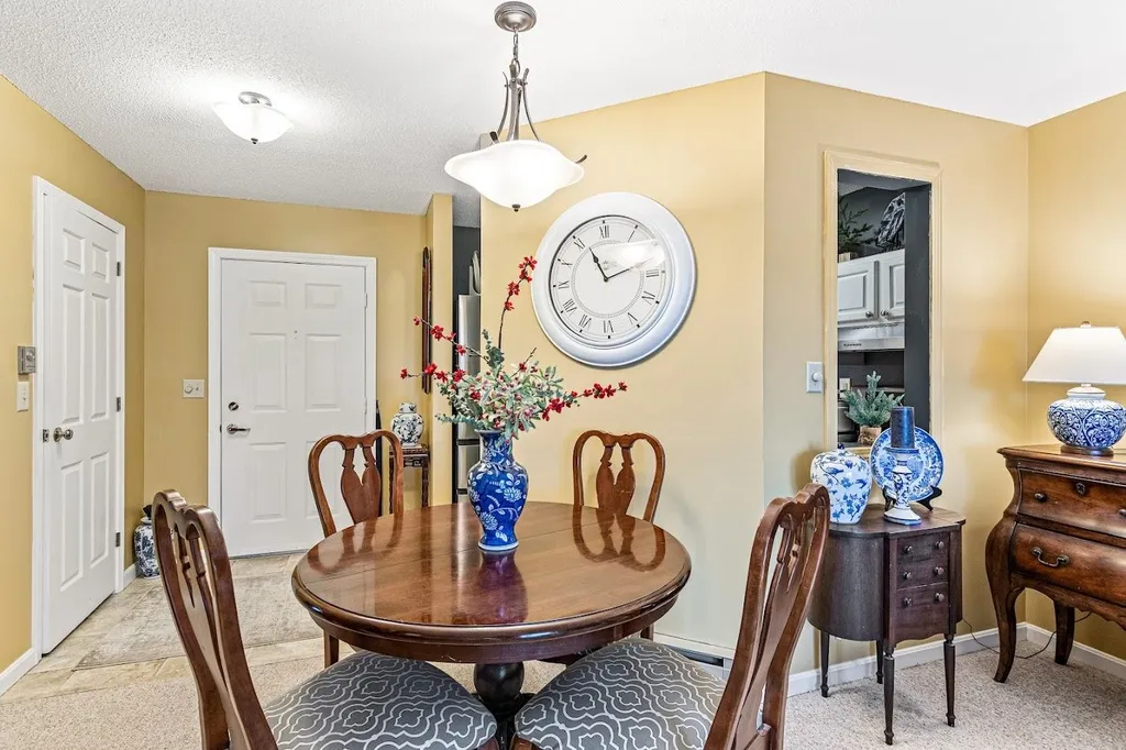 2212 The Terraces Drive Shelburne VT 05482