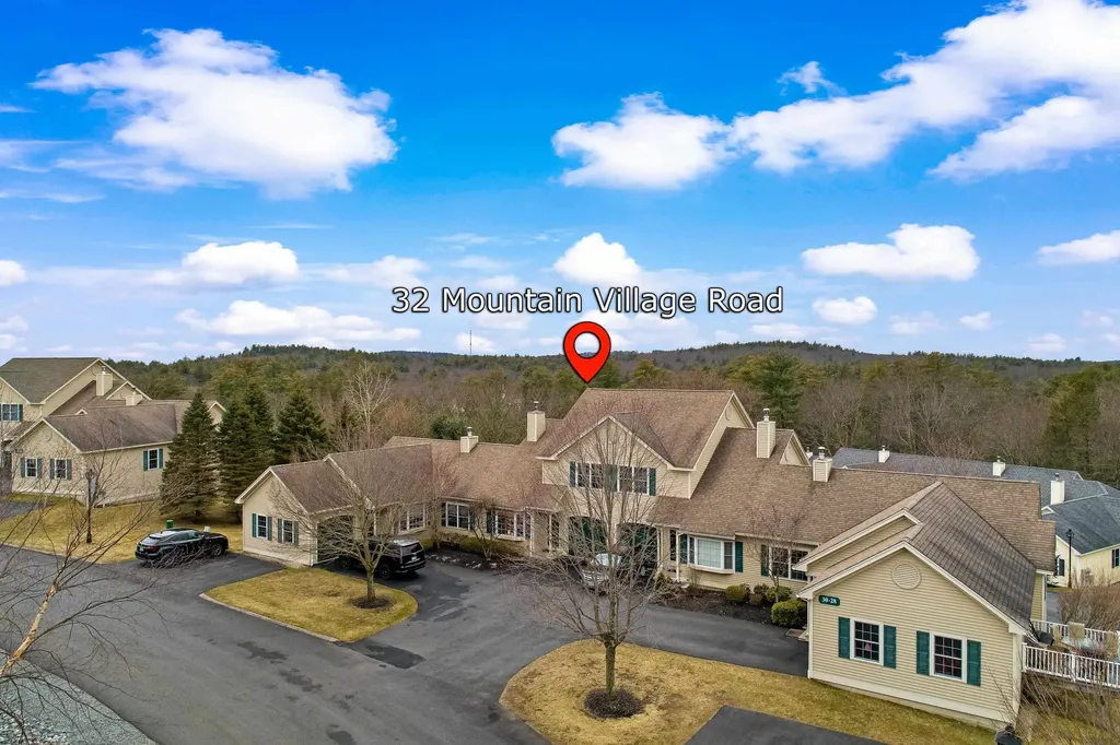 32 Mountain Village Road Windham NH 03087