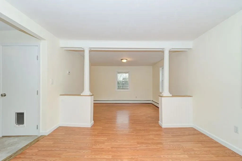 27 Millville Street Salem NH 03079