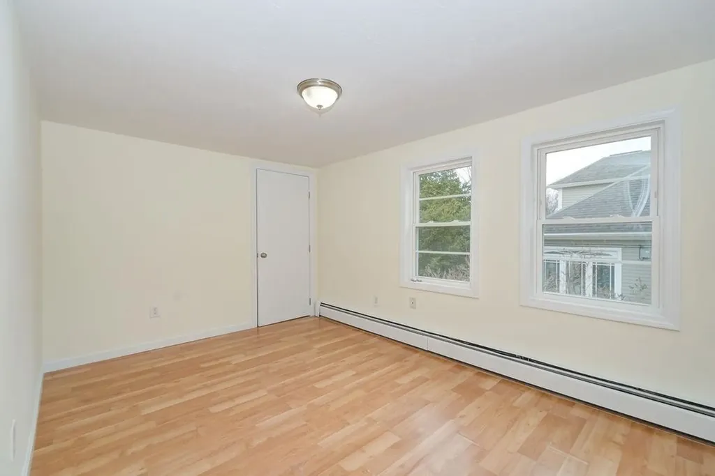 27 Millville Street Salem NH 03079