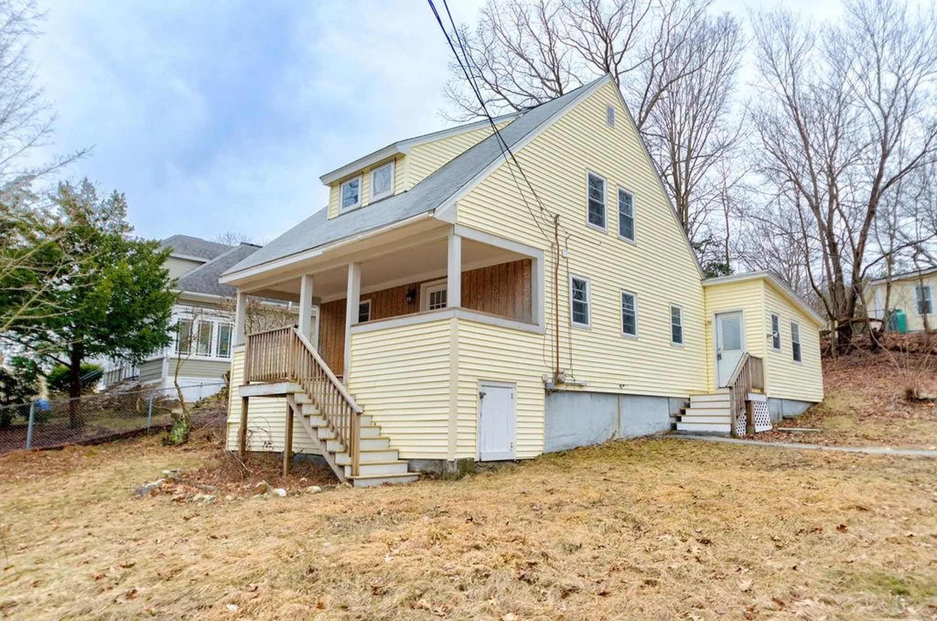 27 Millville Street Salem NH 03079