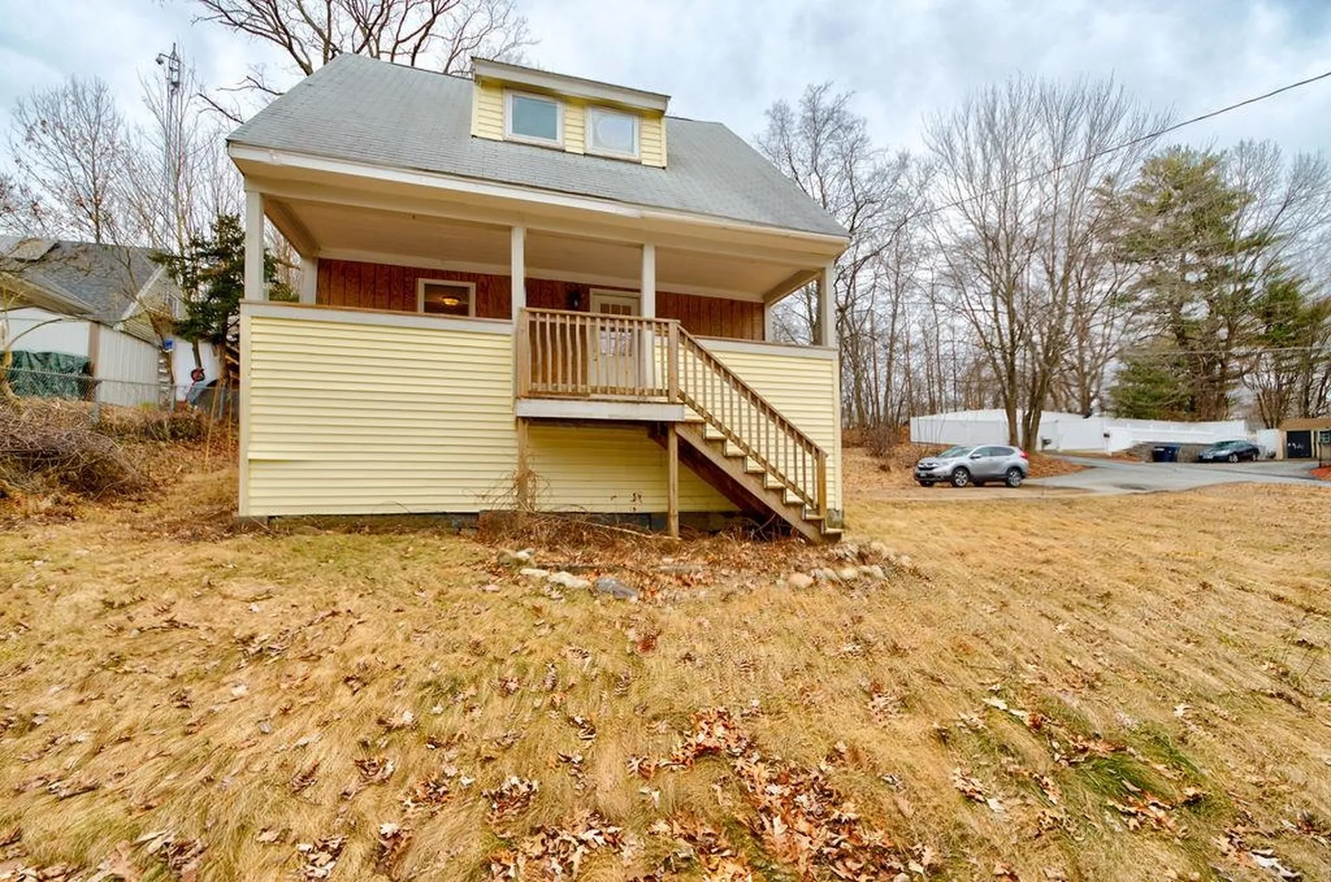 27 Millville Street Salem NH 03079