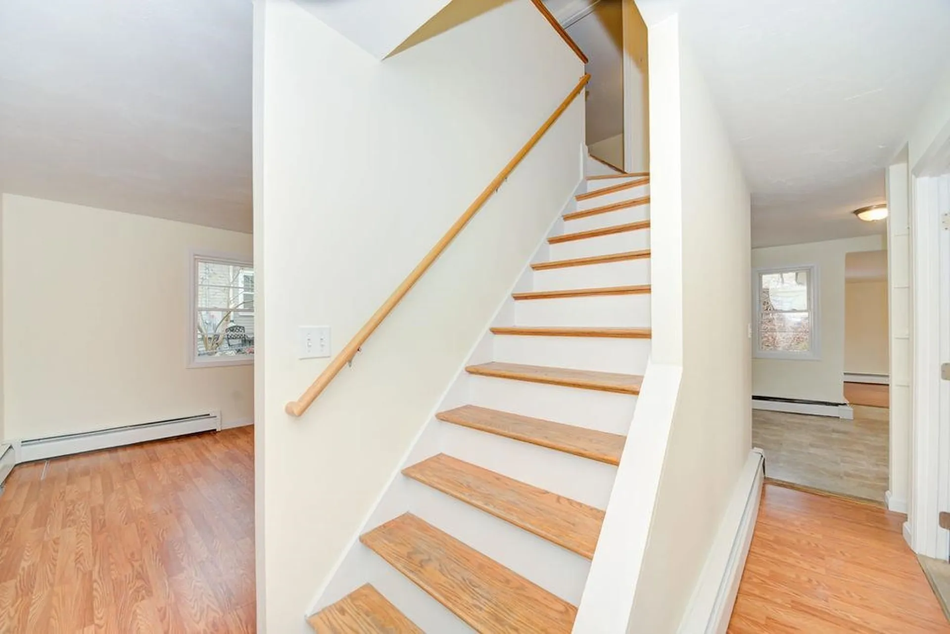 27 Millville Street Salem NH 03079