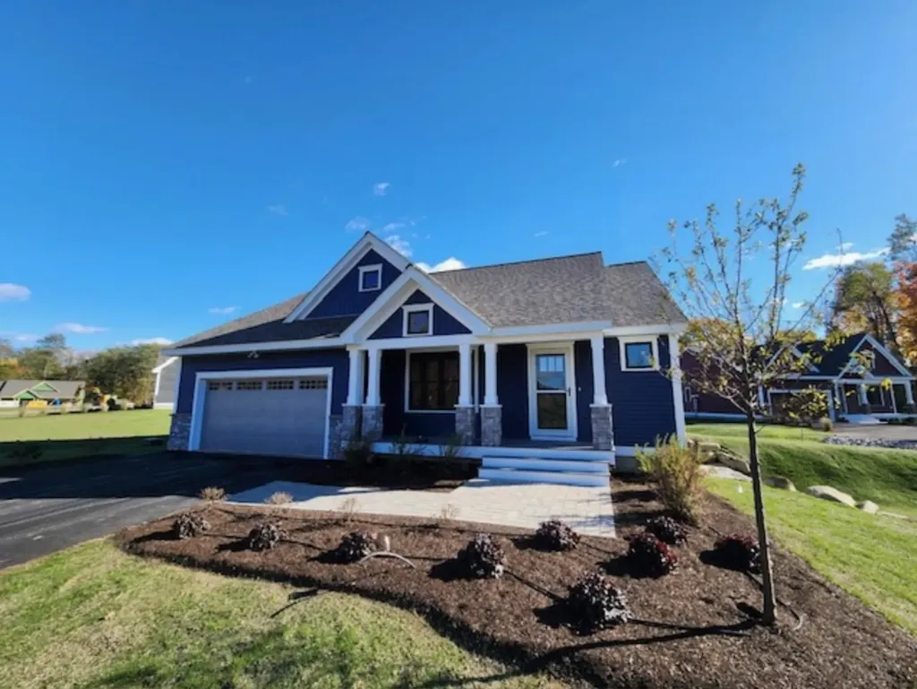 1 Taylor Circle Brentwood NH 03833