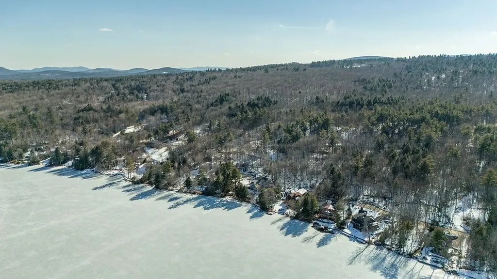 000 Bunker Road New London NH 03257