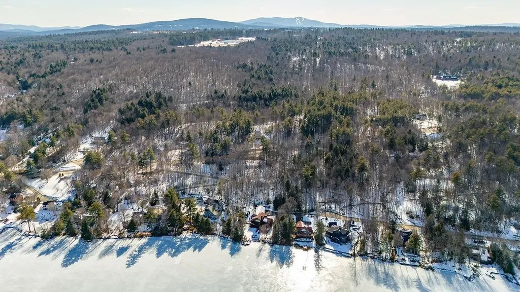 000 Bunker Road New London NH 03257