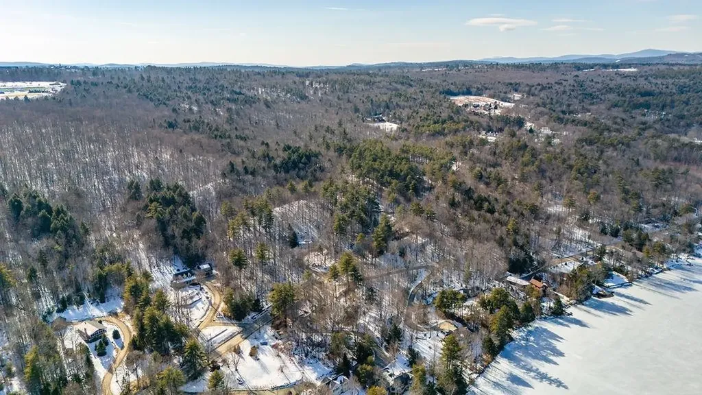 000 Bunker Road New London NH 03257