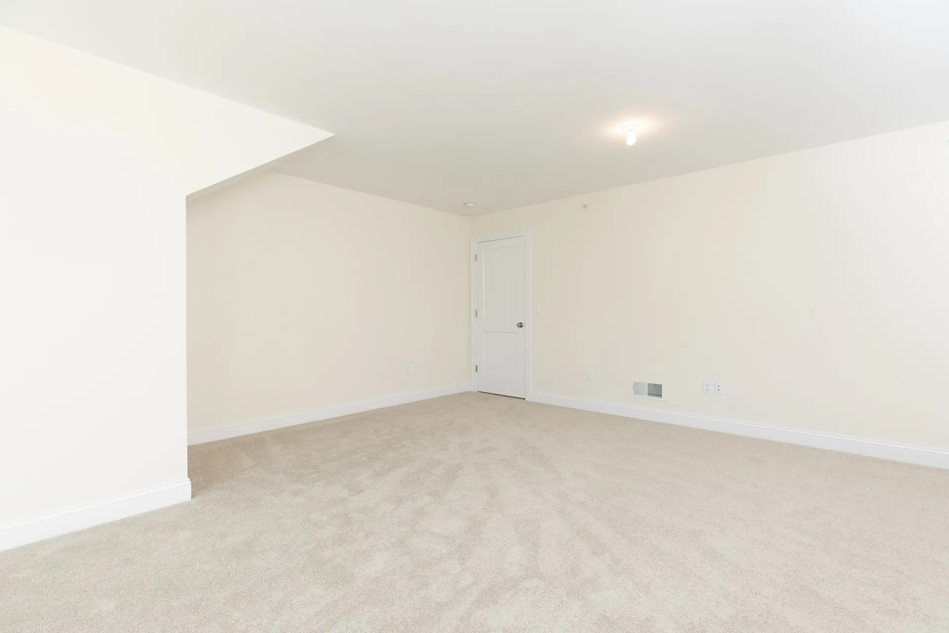 245 Sage Lane Portsmouth NH 03801