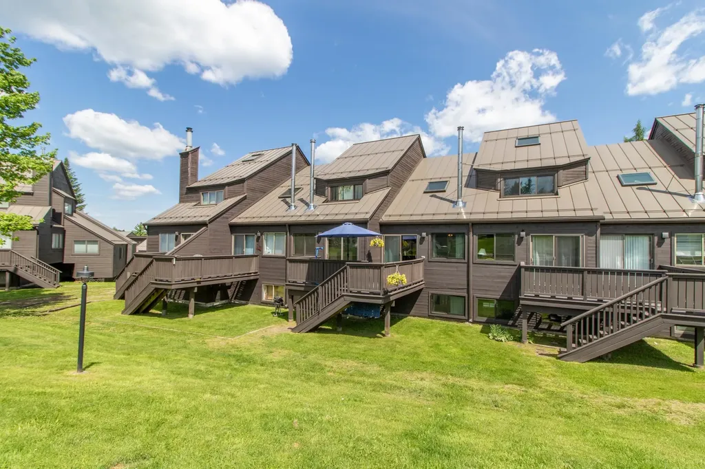 48 Burkeside Road Burke VT 05832