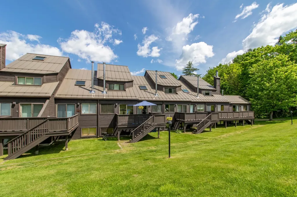 48 Burkeside Road Burke VT 05832